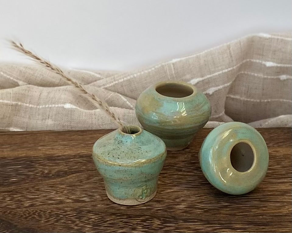 Small Bud Vase Light Green