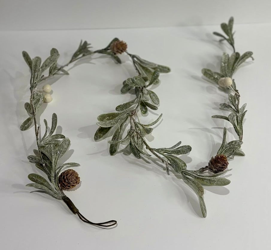 Pale Green Leaf Garland With Pinecone