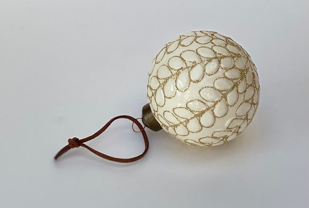 White & Gold Floral Baubles
