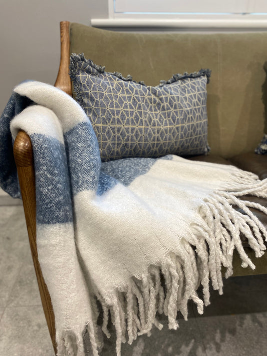 Kalix Throw