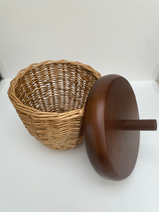Acorn Storage Pot